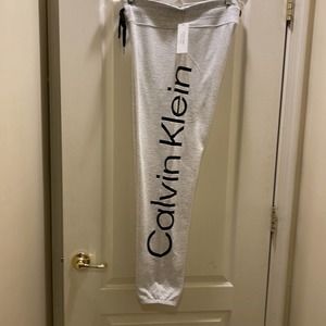 NWT Calvin Klein Women Performance joggers gray pant.